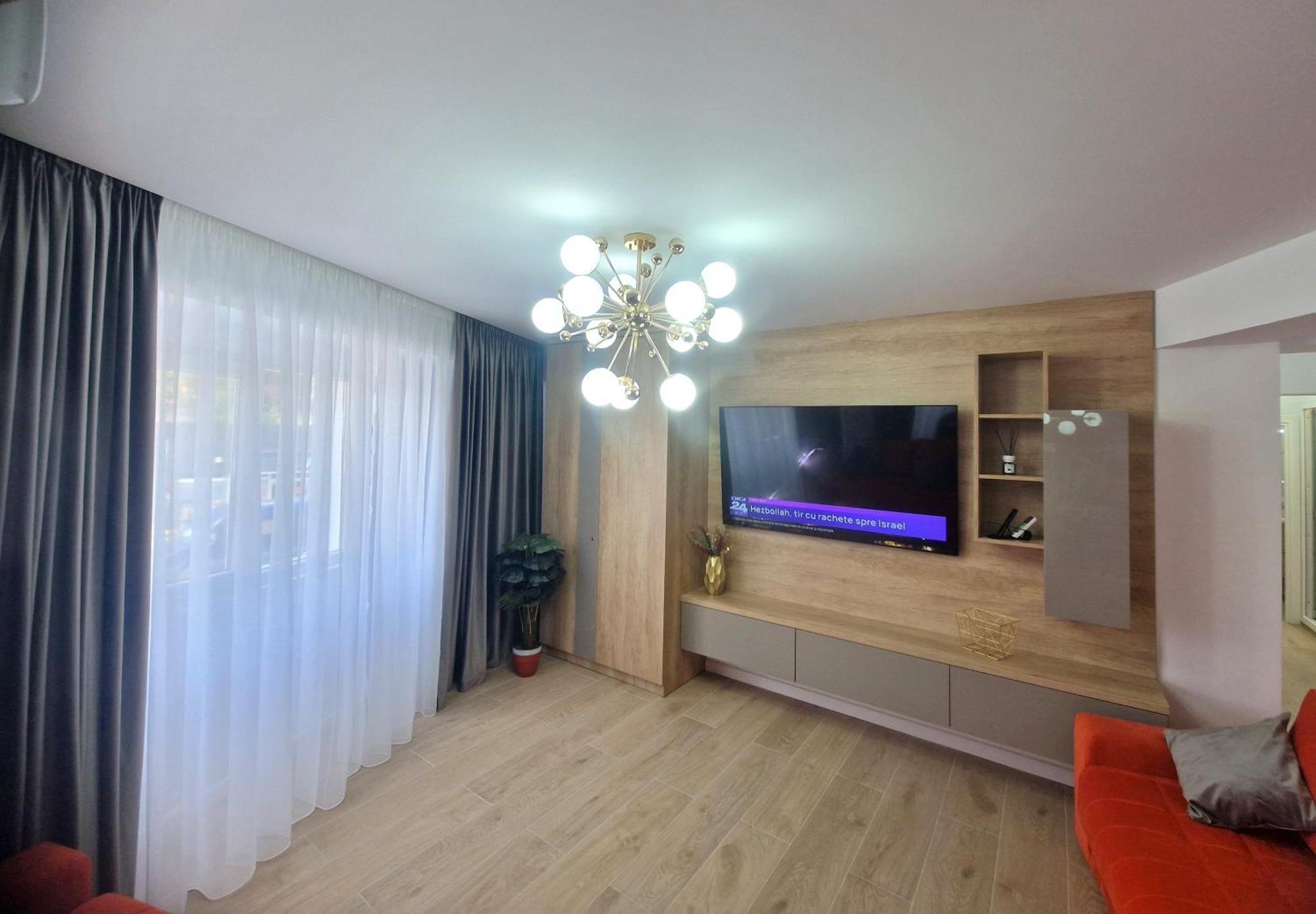 Ultracentral Luxury Apartament Куртя-де-Арджеш Экстерьер фото